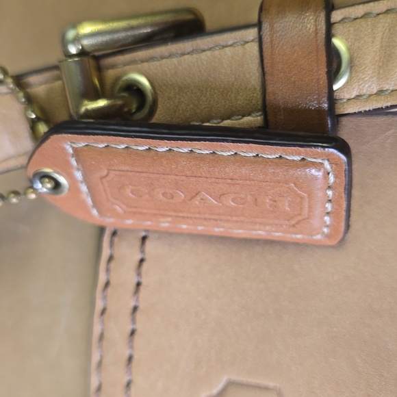 Coach Light Brown Leather Gallery Tote, Vintage - Picture 2 of 15